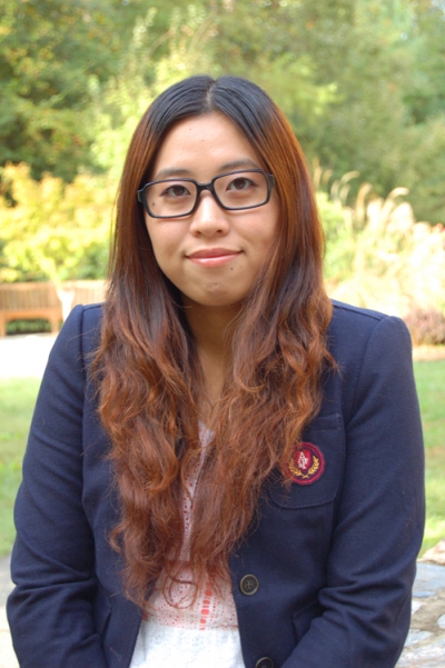Grad Student Huang Receives Chambers Sholarship