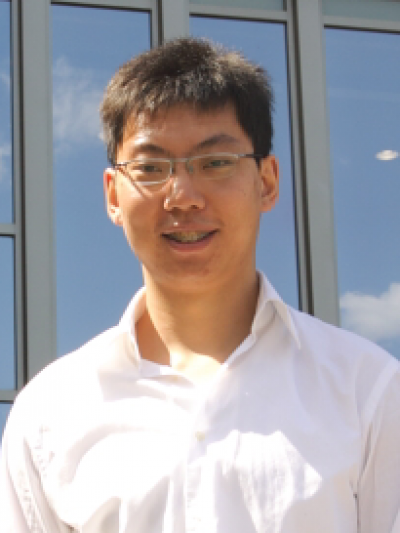 Graduate Student Zheng publishes paper in Phys. Rev A